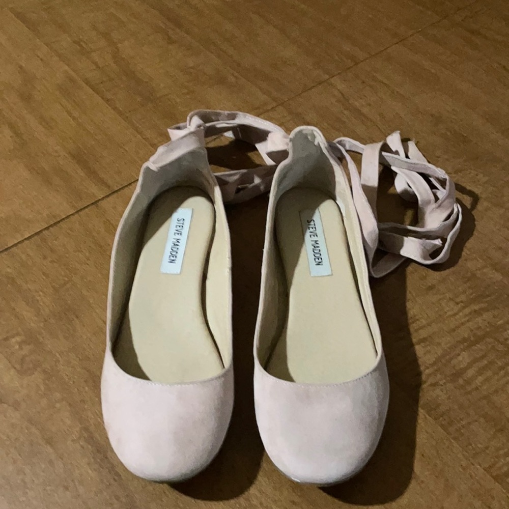 Steve Madden Suede Tie-up Flats